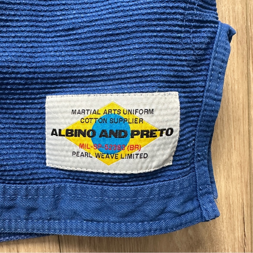 Albino & Preto Blue Jiu Jitsu Gi A1L